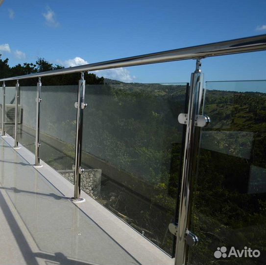 Ограждение для балкона из стекла