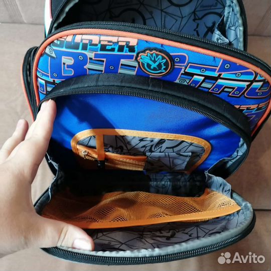 Школьный рюкзак