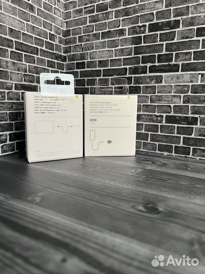 Зарядка на iPhone 20w