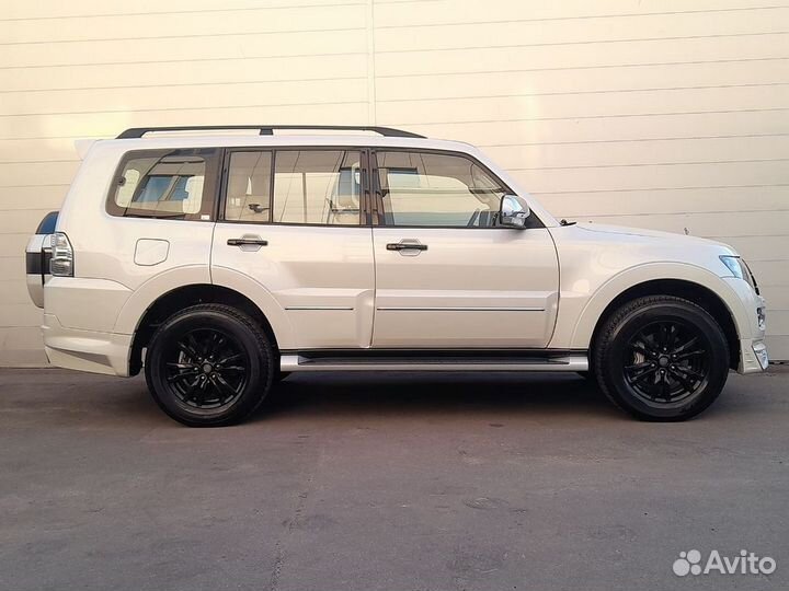 Mitsubishi Pajero 3.8 AT, 2019, 36 км