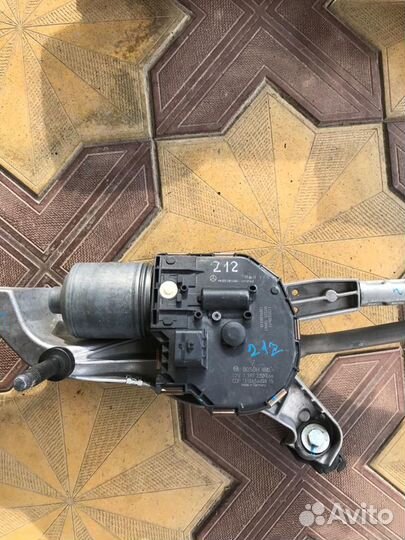 Трапеция стеклоочистителей Мерседес w212