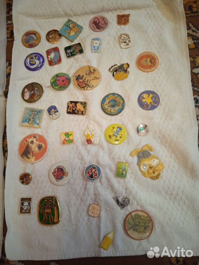 Продаю значки СССР