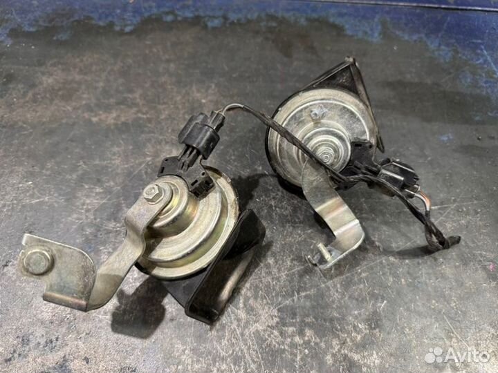 Автомобильный звуковой сигнал Volvo S60 FS