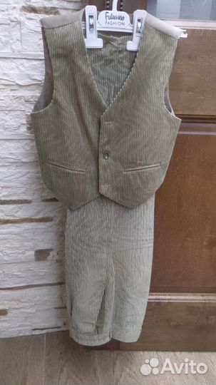 Продаю вельветовый костюм детский