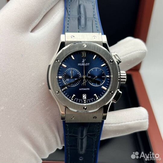 Часы мужские синие кварцевые Hublot