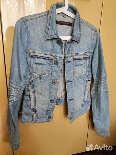Джинсовая куртка женская