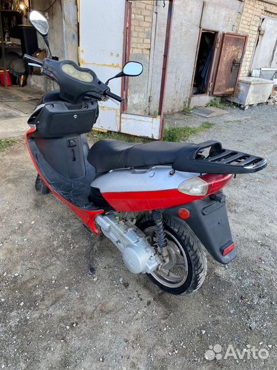 Скутер 150 кубов