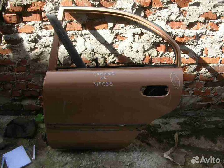 Дверь задняя левая Mitsubishi Carisma (DA) 2000-20