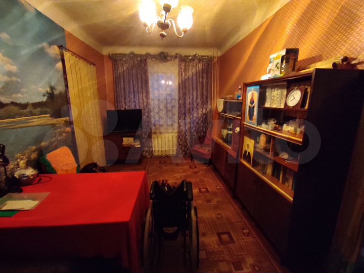 3-к. квартира, 42 м², 1/2 эт.