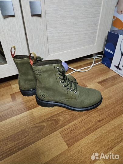 Ботинки женские зимние 38 размера