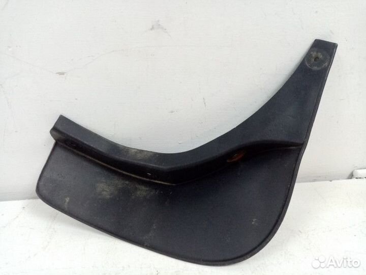 Брызговик задний левый Renault Duster 1