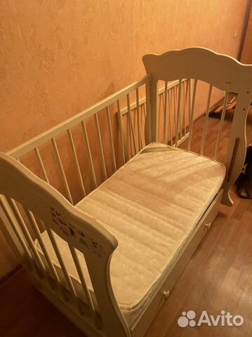 Кровать и Коляска