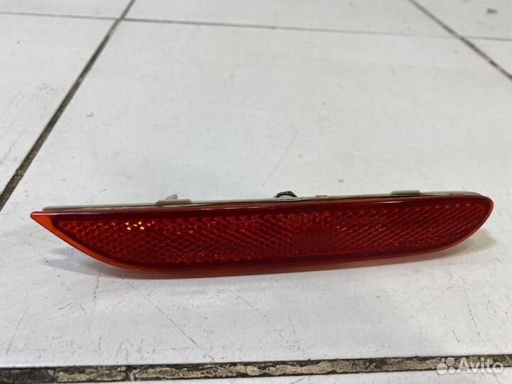 Отражатель в бампер задний правый Infiniti Q50 V37