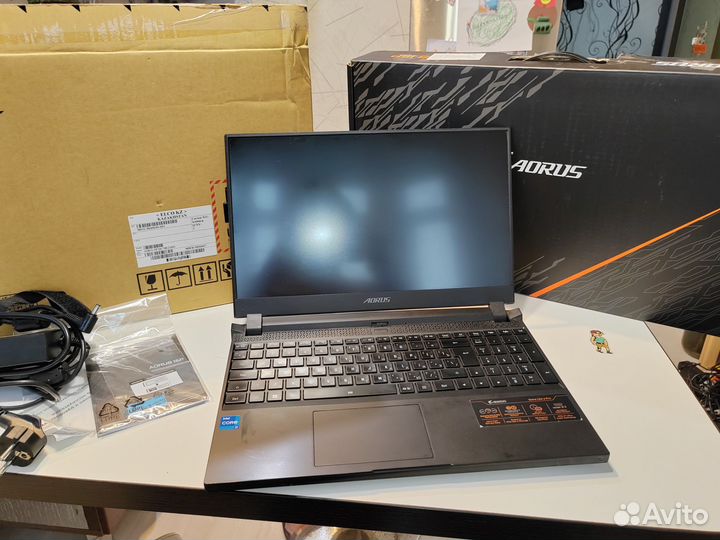 Aorus 15p RTX3070 i7-11800H залит пивом