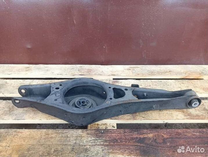 Рычаг задний левый Audi A3 8P 1.8 CDA 2009