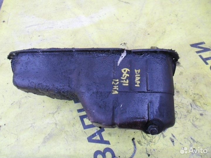 Масляный поддон двигателя Mitsubishi Debonair