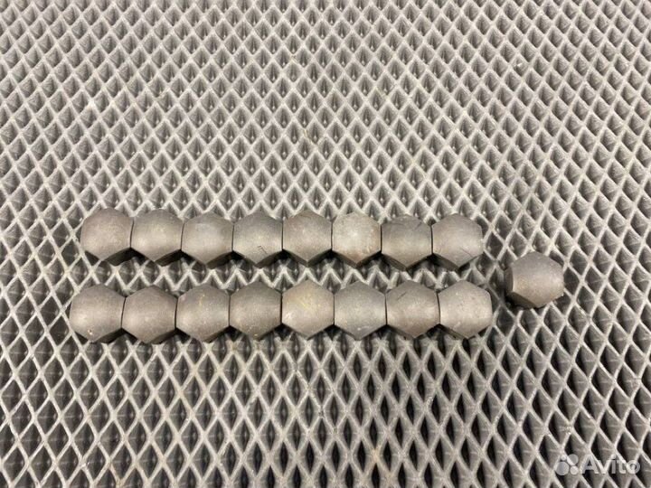 Комплект заглушек колесных болтов Audi A6 C5 ATQ