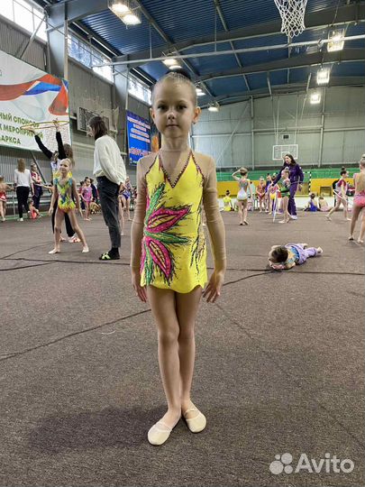 Купальник гимнастический для выступлений 122