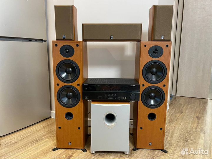 Акустические колонки yamaha и ресивер subwoofer
