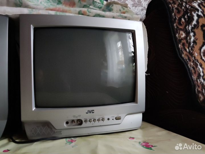 Телевизор 2шт