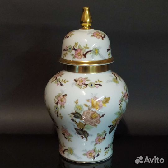 Ваза с крышкой. Фарфор. KPM. Германия. 1970