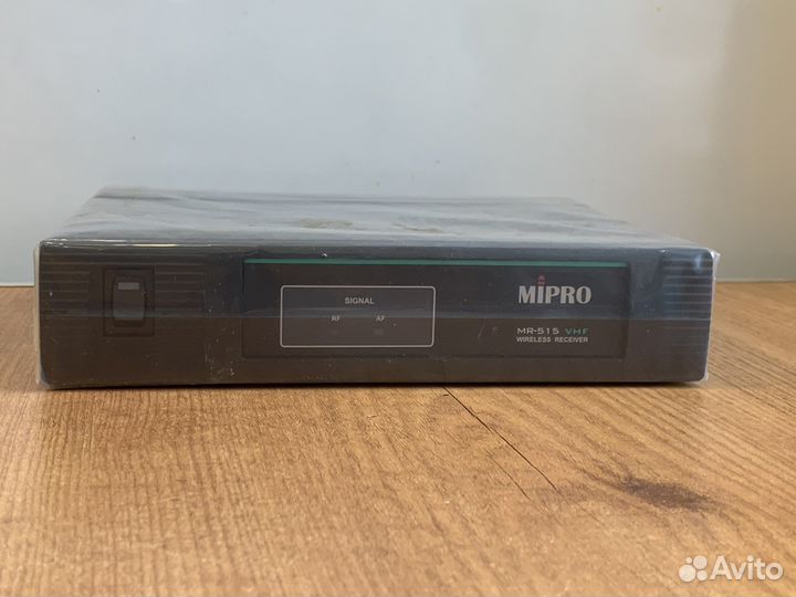 Радиосистема MiPro MR-515