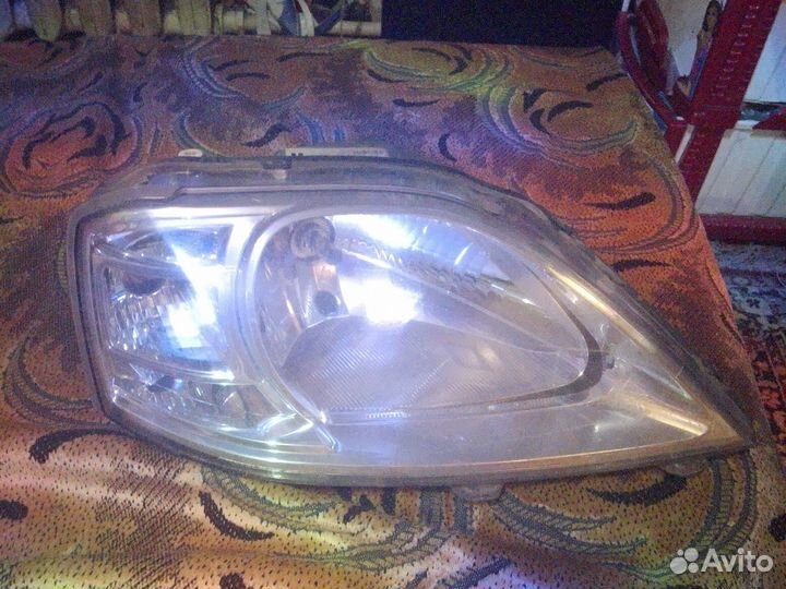 Фара правая на LADA largus оригинал 2013г