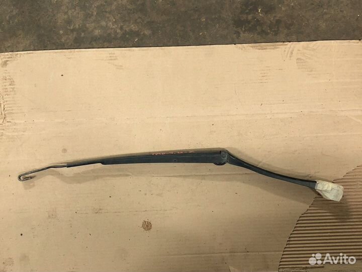 Toyota rav 4 поводок щёток