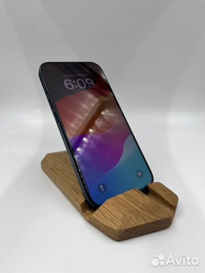 iPhone 15 Pro, 256 ГБ