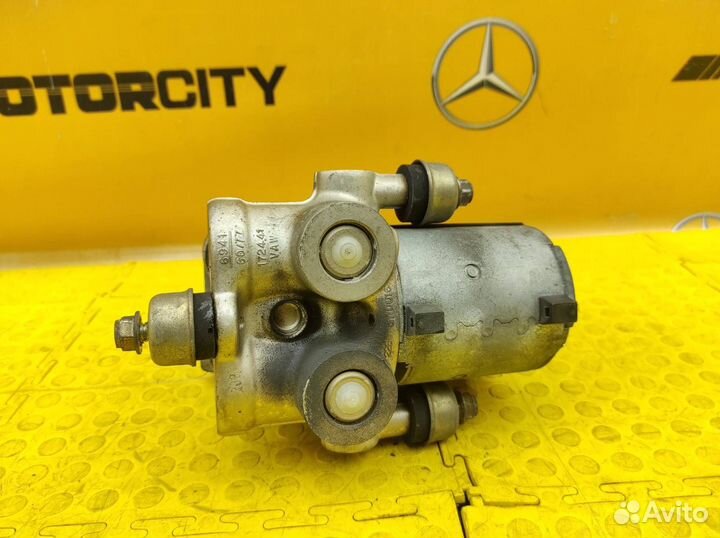 Блок ABS Bmw 525I E34 M50B25 2.5 1993