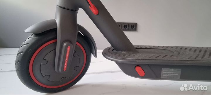 Самокат Xiomi Mijia Pro M365