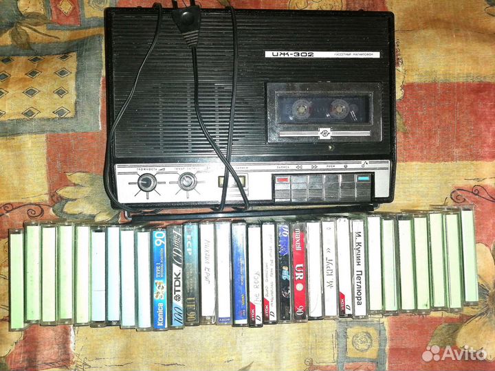 Магнитофон - иж302.+аудиокассеты 40 шт