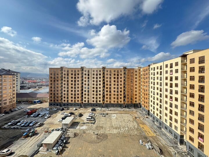 2-к. квартира, 70 м², 9/11 эт.