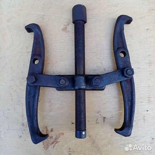 Съёмник 2х лаповый на 200мм