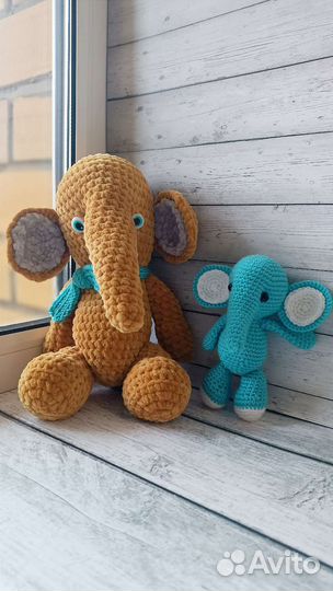 Мягкие вязаные игрушки. Слоники