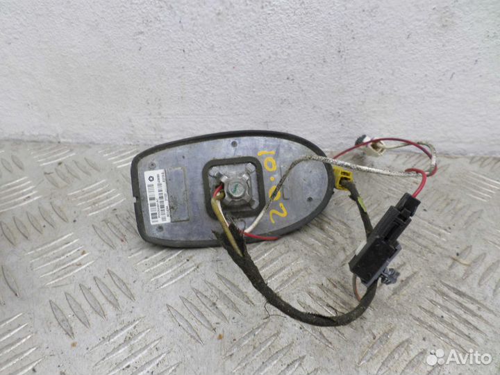 Антенна Jeep Grand Cherokee 4 (WK2) P05064861AC