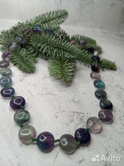 Бусы из натуральных камней