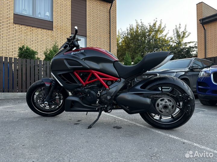 Ducati Diavel Carbon