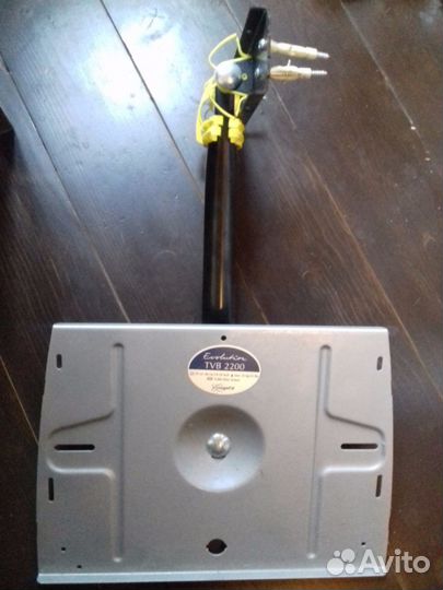 Кронштейн для телевизора