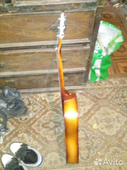 Гитара 6 струнная