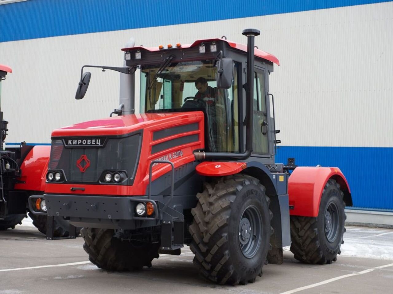 Кировец K-525
