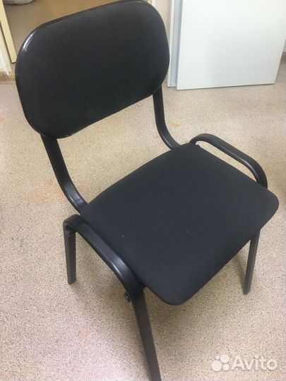 Офисная мебель. тумбы стулья лампы настольные