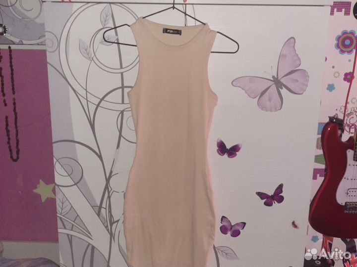 Обтягивающее платье