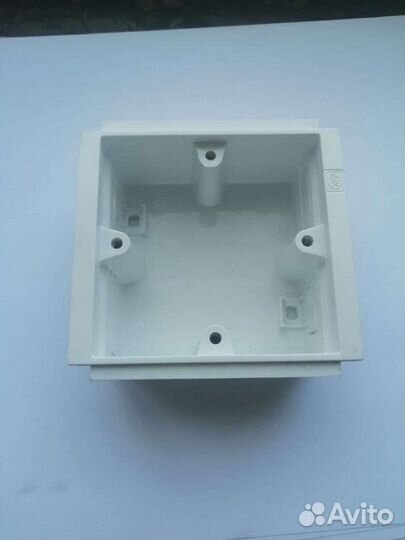 Подрозетник MK Electric VTS6035 WHI одинарный