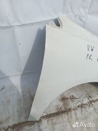 Крыло переднее правое Volkswagen Polo