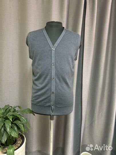 Жилет Kiton оригинал кашемир 54й размер