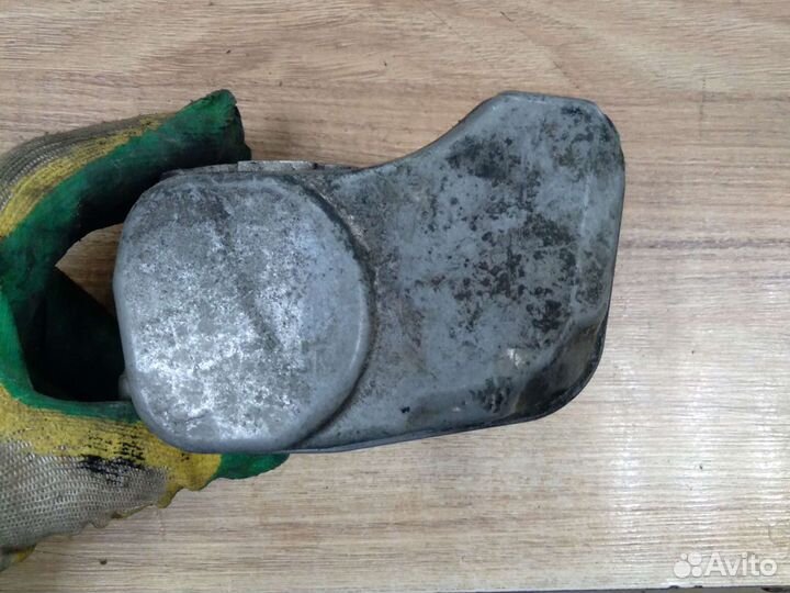 Заслонка Дроссельная 03G128063B 2.0 diesel