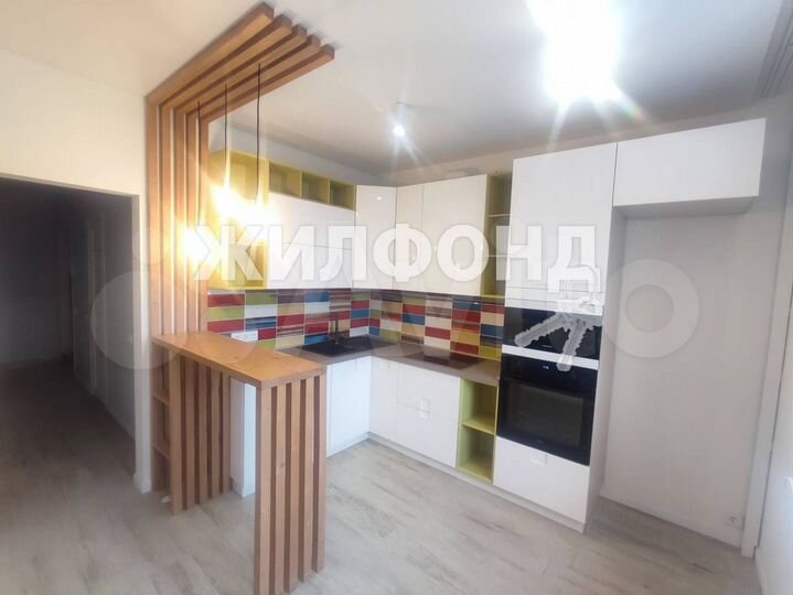 2-к. квартира, 67,7 м², 4/10 эт.