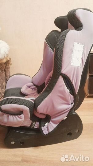 Автомобильное кресло