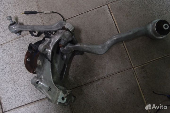 BMW Кулак в сборе L Рычаги BMW F30 F32